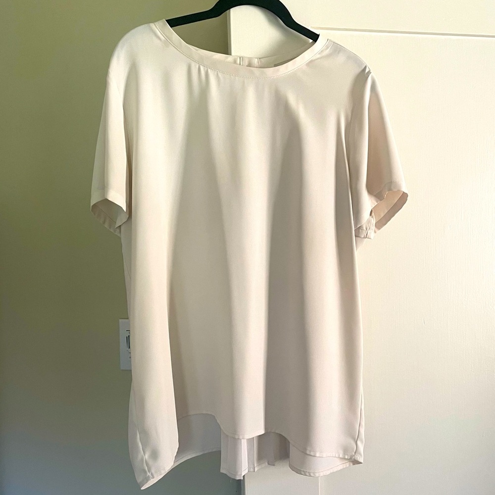 Loft short sleeve blouse, size L